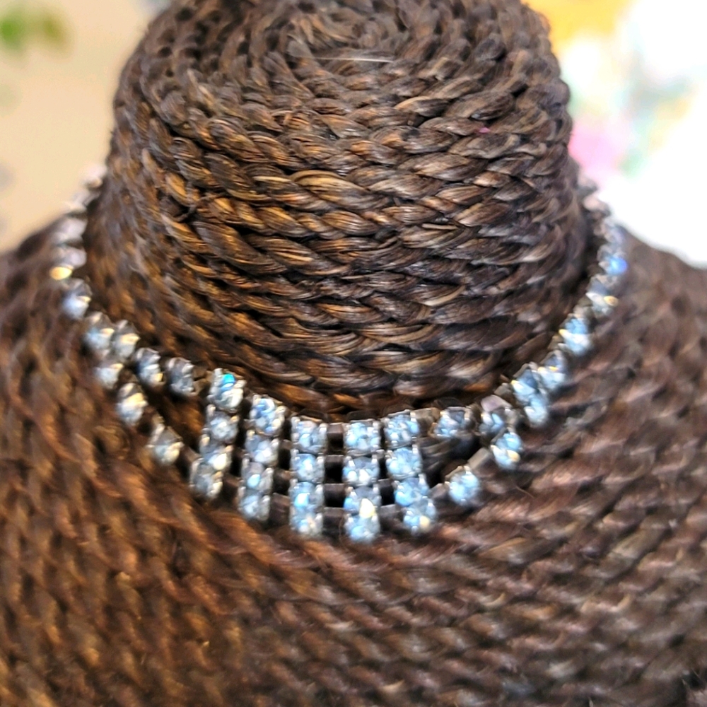 Vintage necklace, bracelet and earring set.